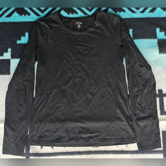 Women's Old Navy Softest Long Sleeve T-Shirt Medium - Picture 1 of 5